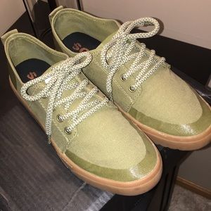 SOREL Campsneak Lace Sneaker, Worn Once, Olive Drab, Size 9